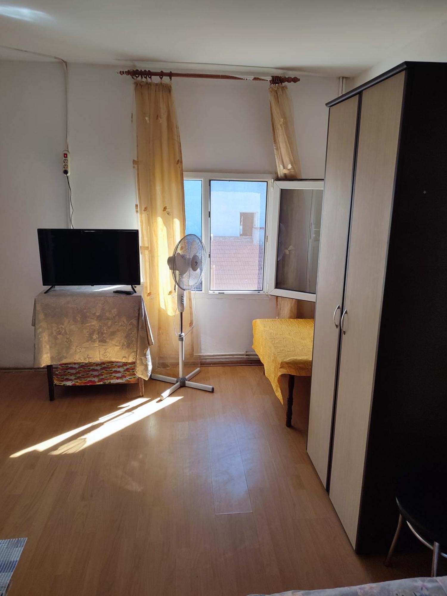 Hostel Emy Camere Cu Baie Proprie Aproape De Plaja 3 Papuci コンスタンツァ エクステリア 写真